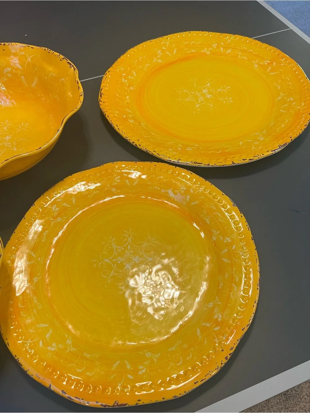 EUC set of 4 Vibrant Yellow Melamine large serve ware pieces 2 Plates & 2 Bowls